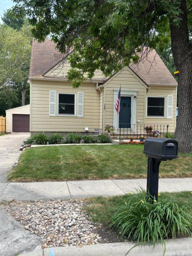 725 3rd Street SE, Willmar, MN 56201