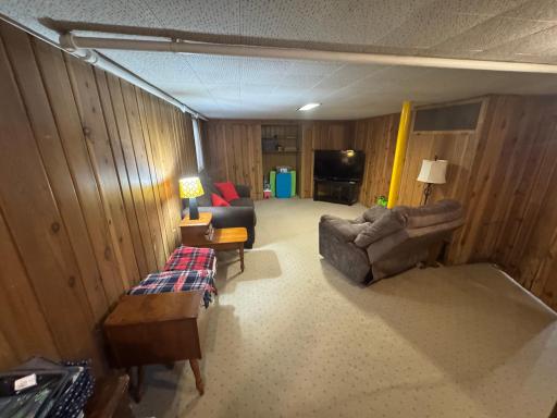 725 3rd Street SE, Willmar, MN 56201