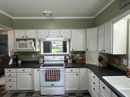 725 3rd Street SE, Willmar, MN 56201