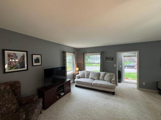 725 3rd Street SE, Willmar, MN 56201