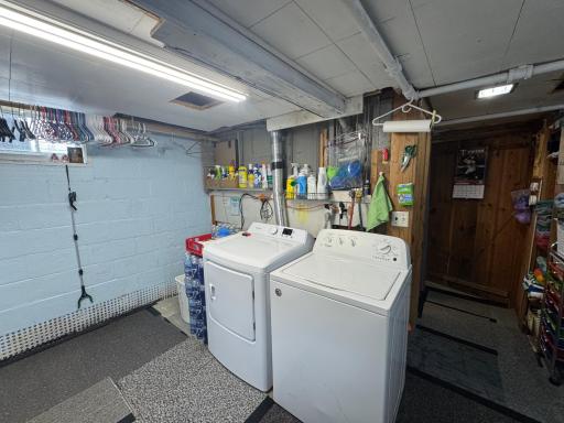 725 3rd Street SE, Willmar, MN 56201