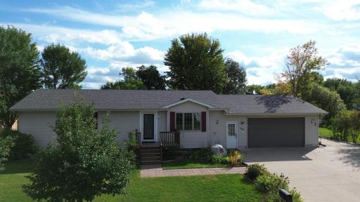 604 10th Avenue SE, Barnesville, MN 56514