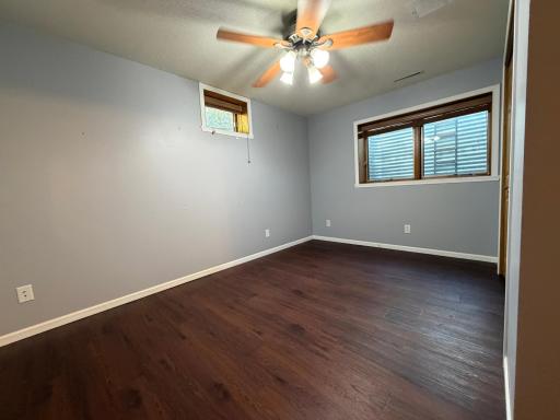 53 Bed Room 4.JPG