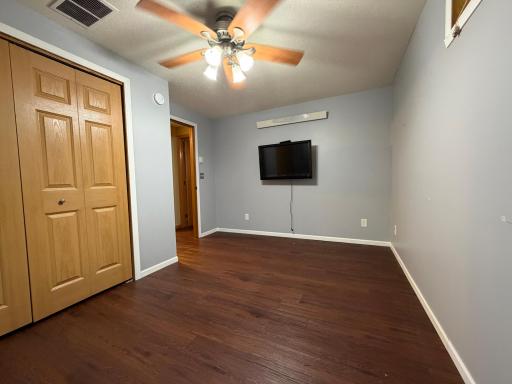 54 Bed Room 4.JPG