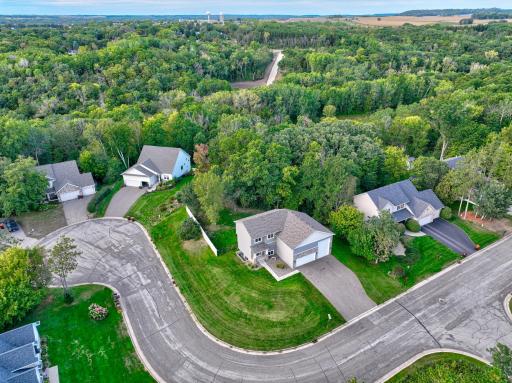 556 Pleasant Drive, Prescott, WI 54021