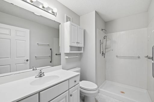 7966 Pinnacle Avenue NE, Elk River, MN 55330