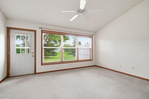 7966 Pinnacle Avenue NE, Elk River, MN 55330