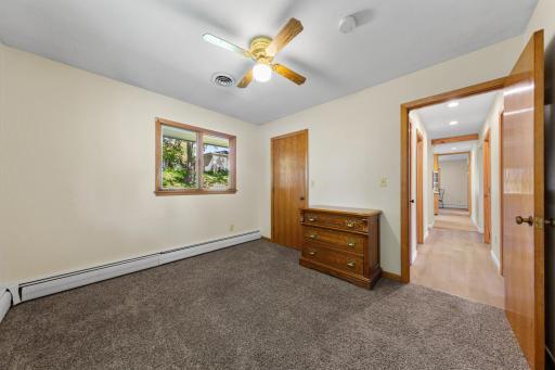 905 4th Avenue SE, Waseca, MN 56093