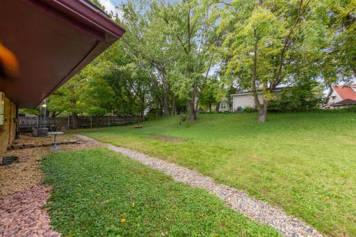 905 4th Avenue SE, Waseca, MN 56093