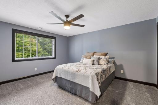 980 Carriage Lane, Chaska, MN 55318