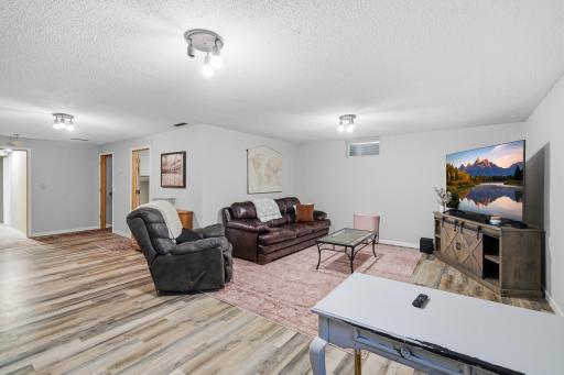 14 Renann Court, North Mankato, MN 56003
