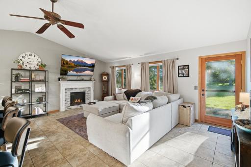 14 Renann Court, North Mankato, MN 56003