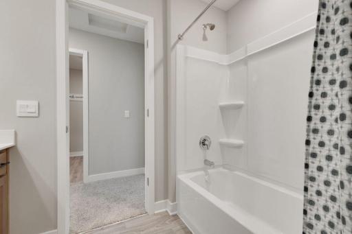 6172 Jennifer Avenue S, Cottage Grove, MN 55016