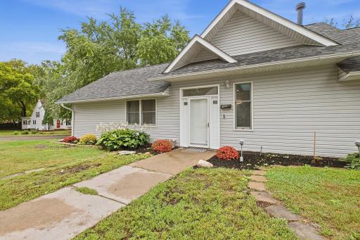 3257 Grimes Avenue N, Robbinsdale, MN 55422