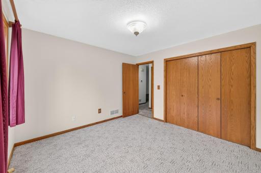 22811 Unser Street NE, Bethel, MN 55005