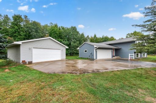 22811 Unser Street NE, Bethel, MN 55005