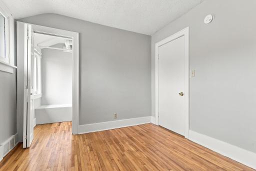 919 26th Avenue SE, Minneapolis, MN 55414