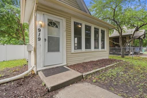 919 26th Avenue SE, Minneapolis, MN 55414