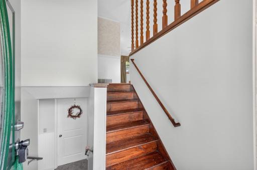 802 Charlotte Drive, Anoka, MN 55303