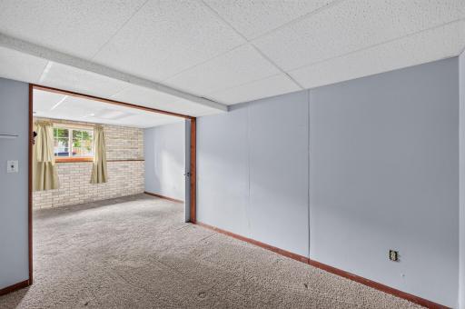 802 Charlotte Drive, Anoka, MN 55303