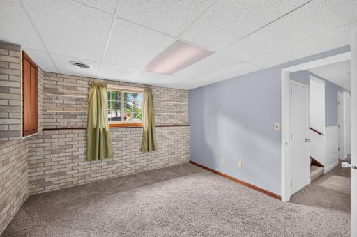 802 Charlotte Drive, Anoka, MN 55303