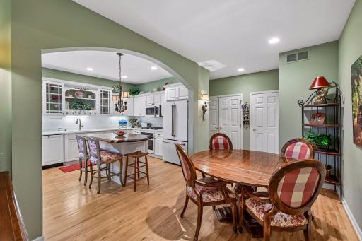 740 Widsten Circle, Wayzata, MN 55391
