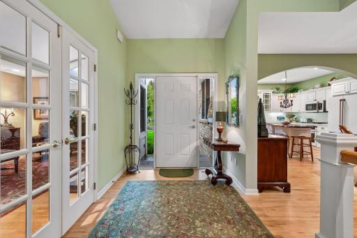 740 Widsten Circle, Wayzata, MN 55391