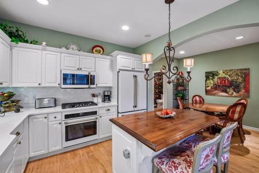 740 Widsten Circle, Wayzata, MN 55391