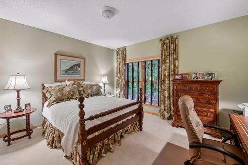 740 Widsten Circle, Wayzata, MN 55391