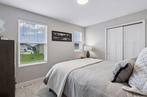 12740 Kinghorn Lane, Rogers, MN 55374