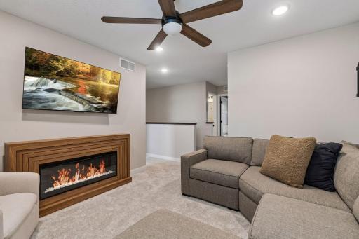 12740 Kinghorn Lane, Rogers, MN 55374