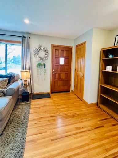 Absolutely gorgeous real hardwood floor throughout!