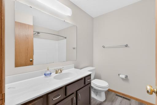 607 1st Avenue NW, Osseo, MN 55369
