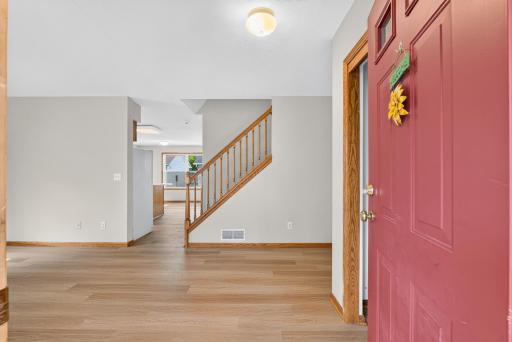 607 1st Avenue NW, Osseo, MN 55369