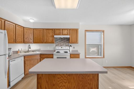 607 1st Avenue NW, Osseo, MN 55369