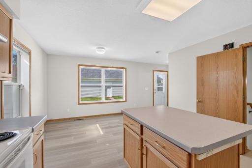 607 1st Avenue NW, Osseo, MN 55369