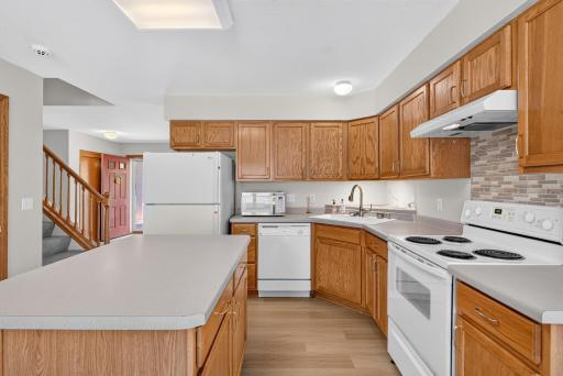 607 1st Avenue NW, Osseo, MN 55369