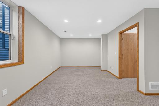607 1st Avenue NW, Osseo, MN 55369
