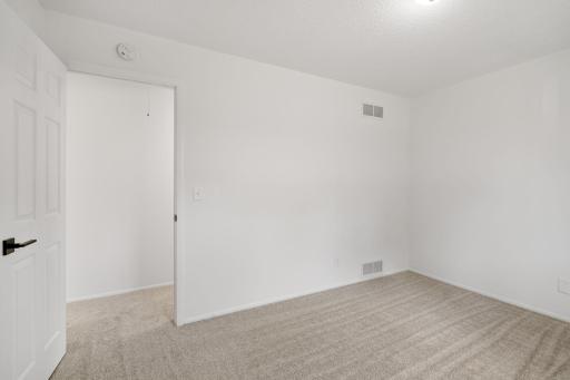 1579 Leone Avenue, Saint Paul, MN 55106