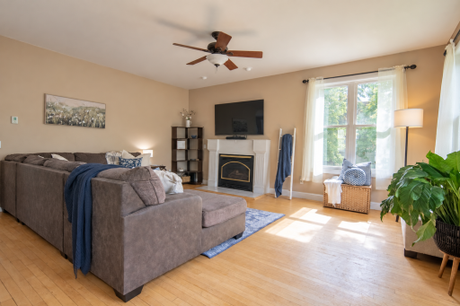 702 1st Avenue NW, Chisholm, MN 55719