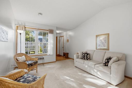 1067 Blackbird Trail SW, 8, Hutchinson, MN 55350