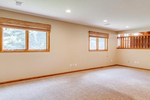 19037 Xerxes Street NW, Elk River, MN 55330