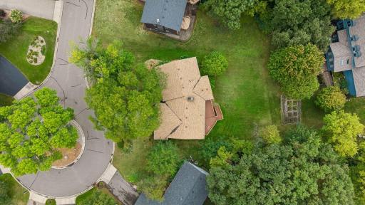 2716 Isle Royale Court, Burnsville, MN 55337