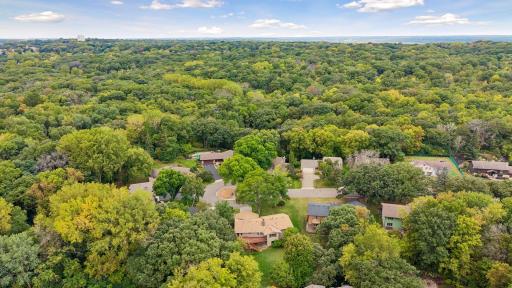 2716 Isle Royale Court, Burnsville, MN 55337