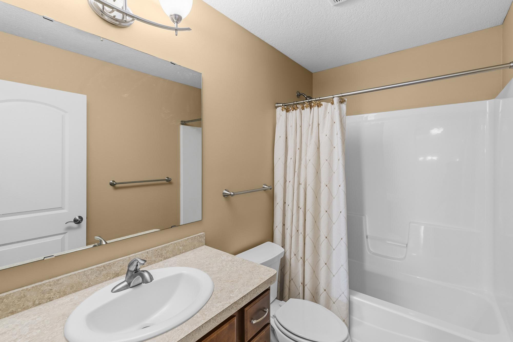 Guest full bath