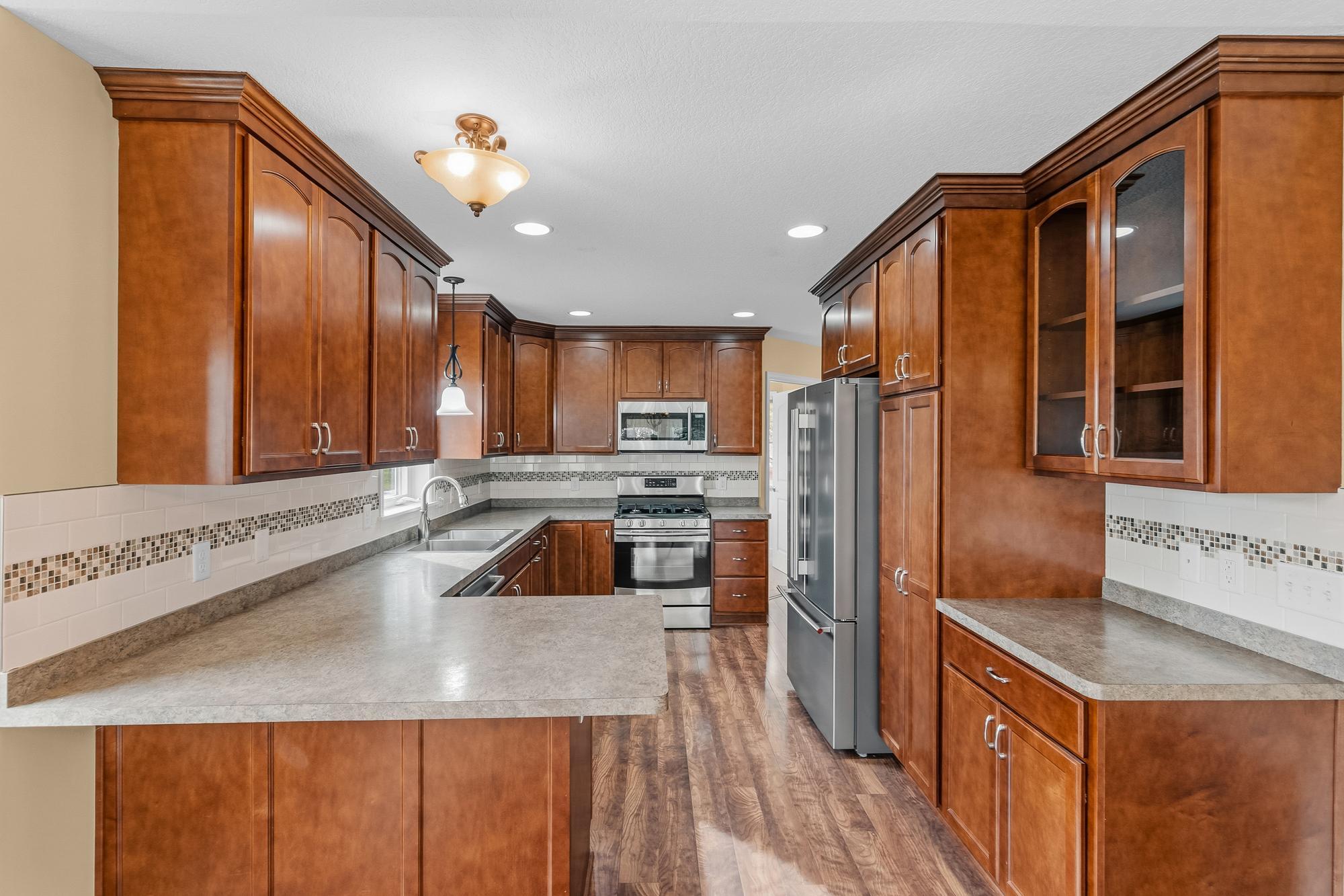 Kitchen of plenty.
