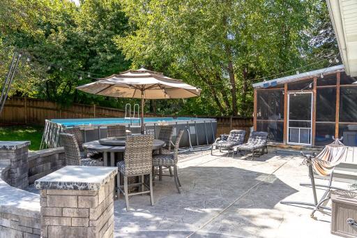 726 Camberwell Drive, Eagan, MN 55123