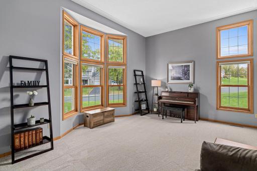 726 Camberwell Drive, Eagan, MN 55123