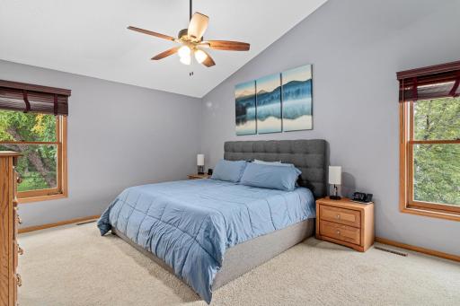 726 Camberwell Drive, Eagan, MN 55123