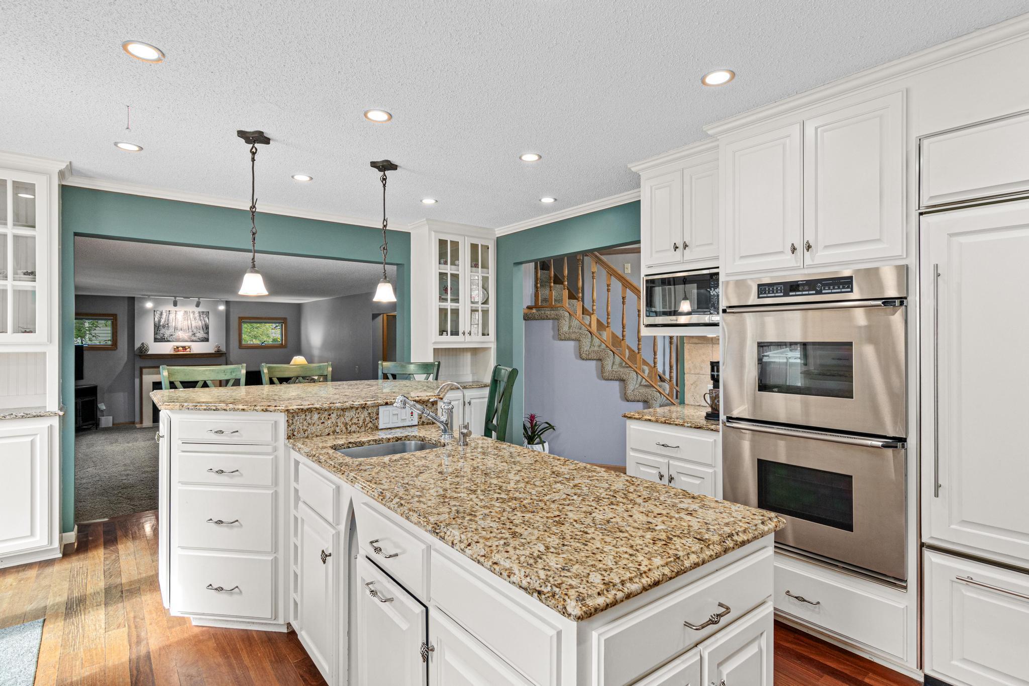 726 Camberwell Dr-11.jpg